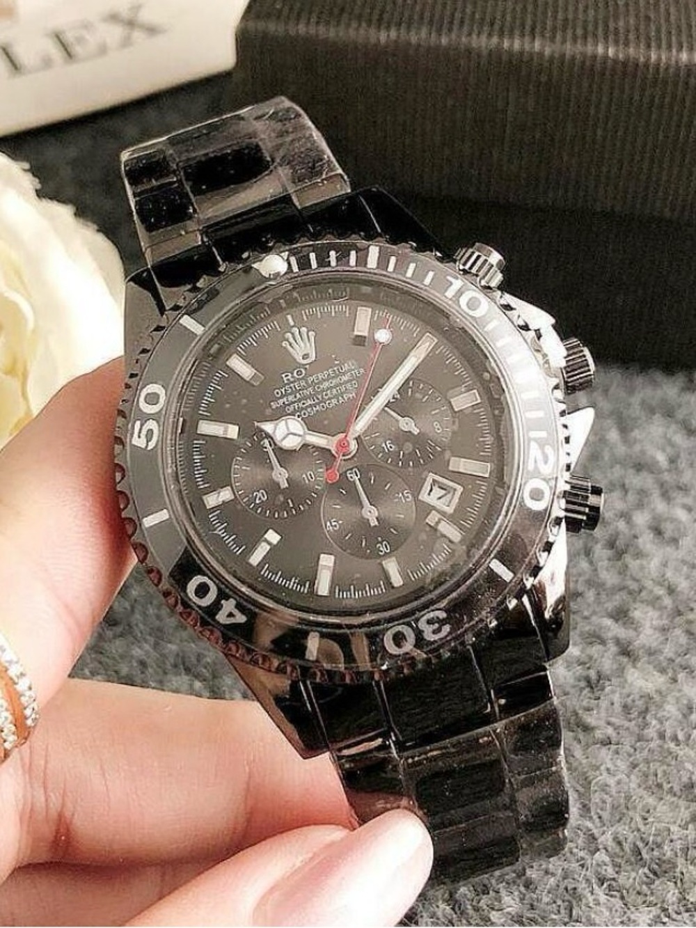 New men’s black fashion watch